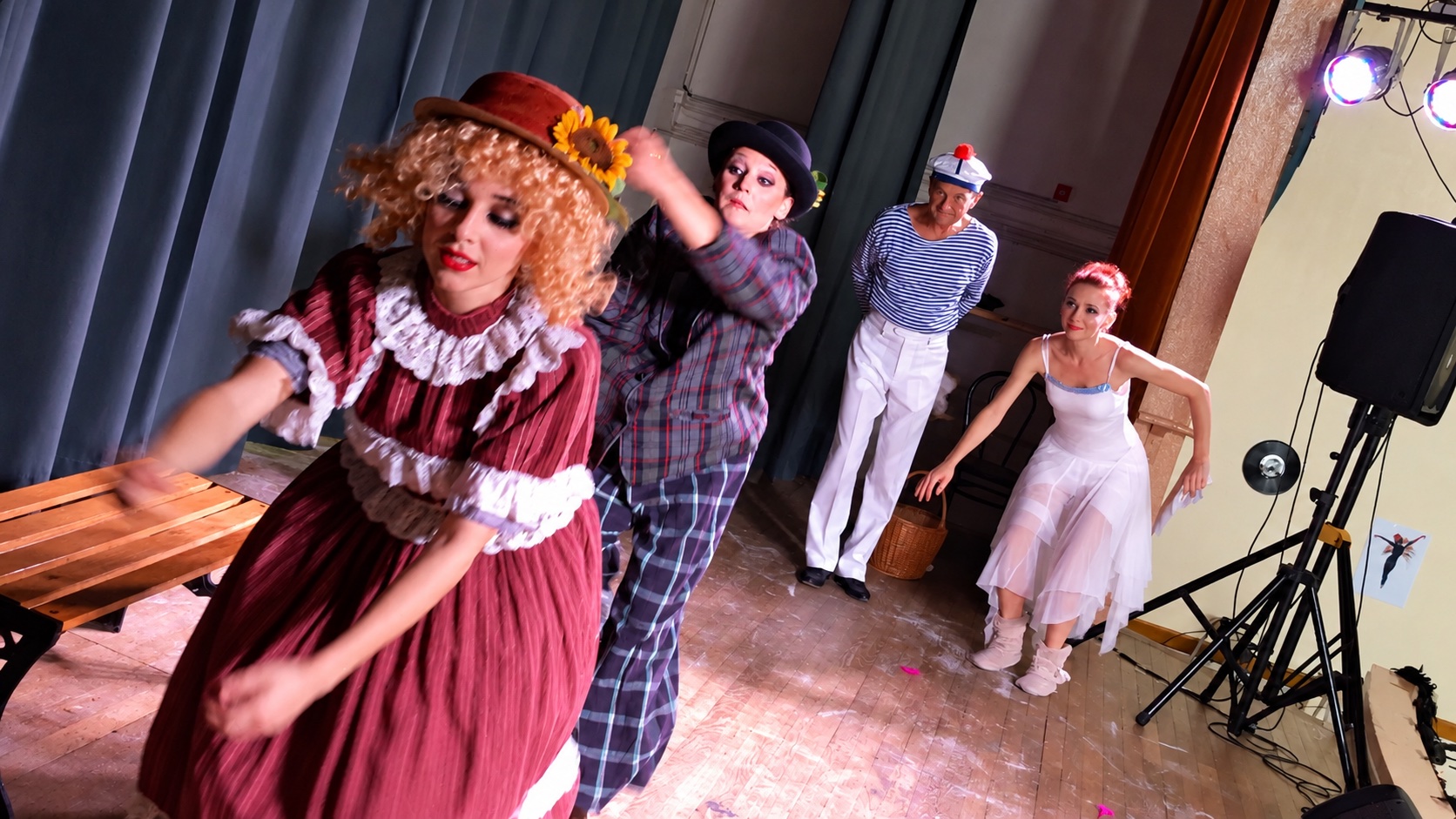 Spectacle théâtral haut en couleur